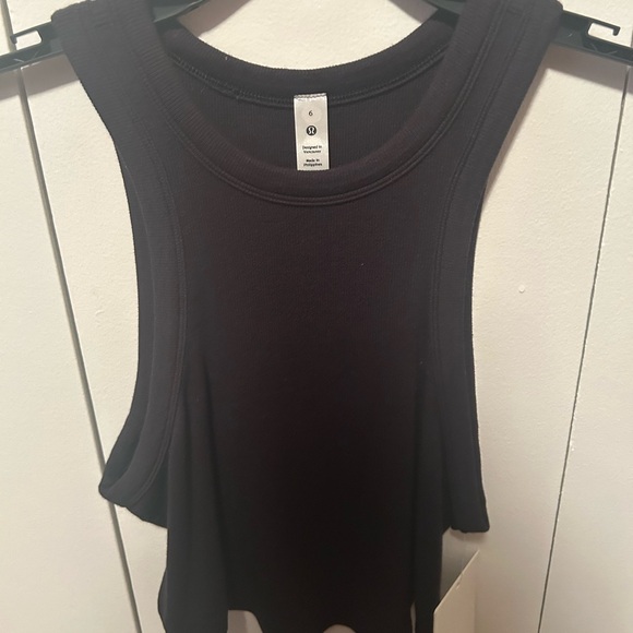 NWT Lululemon hold tight crop tank size 6 - Picture 5 of 9